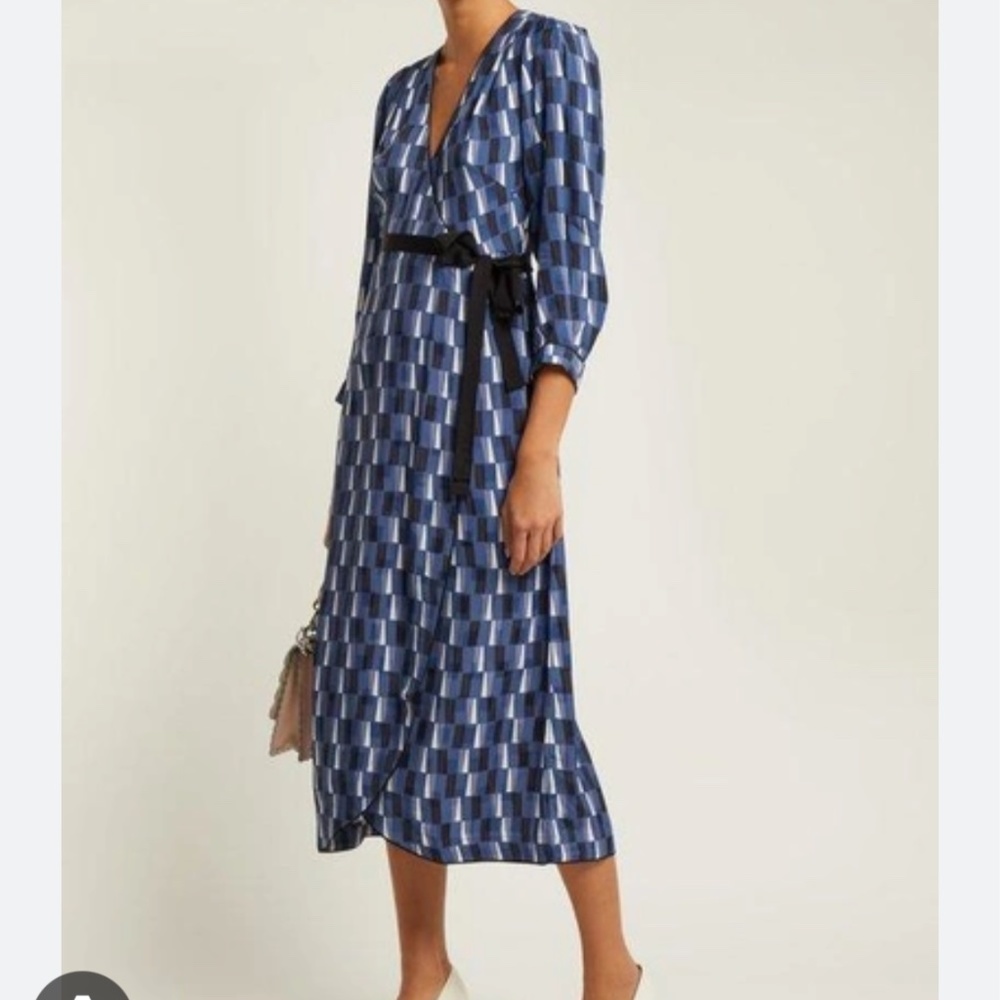 Cefinn blue geometric wrap dress US4